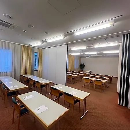 雷根斯堡汉萨公寓酒店