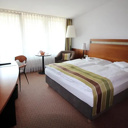 Ξενοδοχείο Hansa 4*